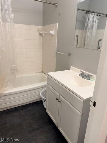 20333 Detroit Road 513, Rocky River, OH 44116