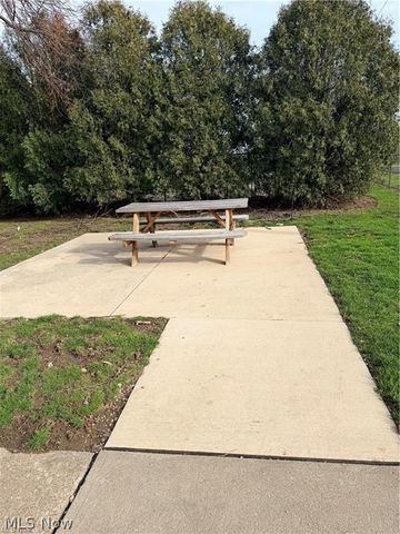 20333 Detroit Road 513, Rocky River, OH 44116