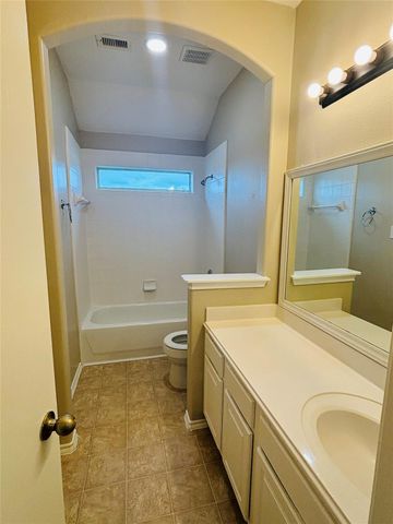 9605 Raymond Court, Texas City, TX 77591