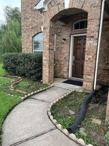 9605 Raymond Court, Texas City, TX 77591