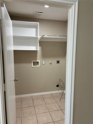 9605 Raymond Court, Texas City, TX 77591