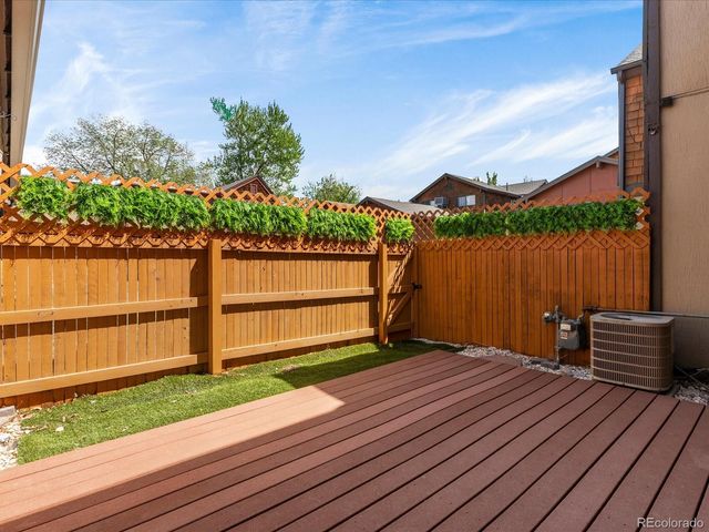 1284 S Crystal Way, Aurora, CO 80012