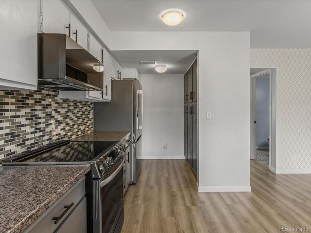 1284 S Crystal Way, Aurora, CO 80012