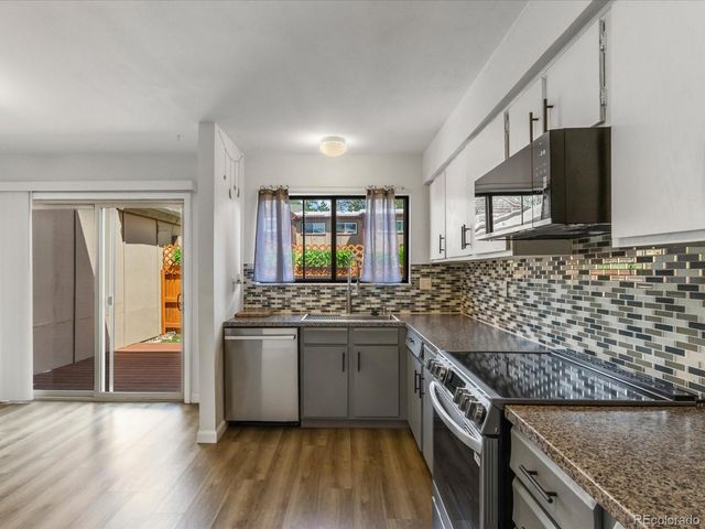 1284 S Crystal Way, Aurora, CO 80012