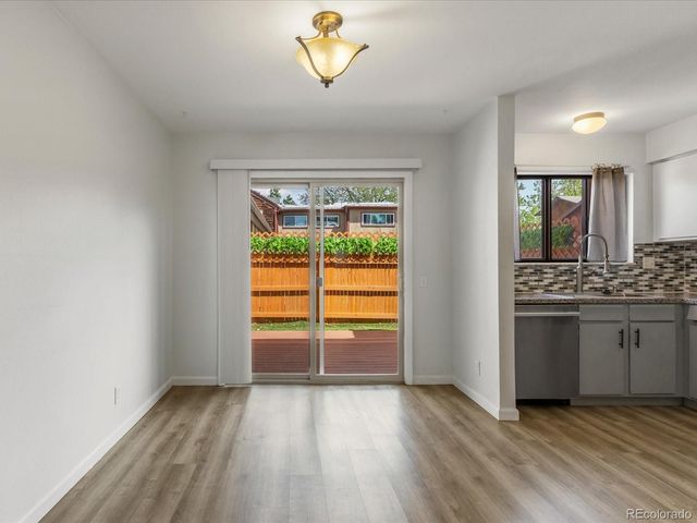 1284 S Crystal Way, Aurora, CO 80012