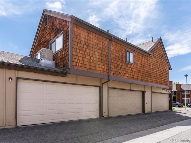 1284 S Crystal Way, Aurora, CO 80012