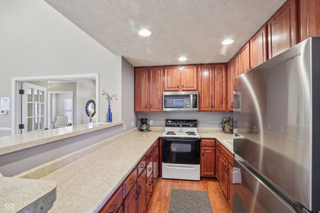 11291 Courtyard Way, Fishers, IN 46038