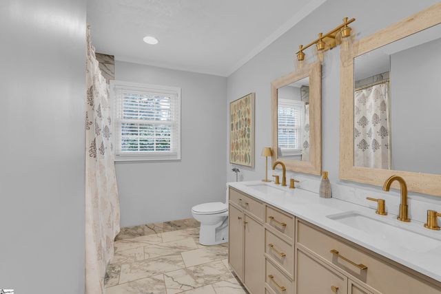 6 Devonshire Lane, Greenville, SC 29617