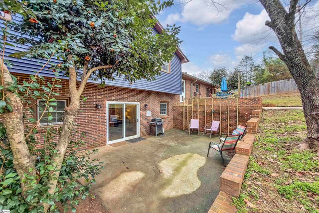 6 Devonshire Lane, Greenville, SC 29617