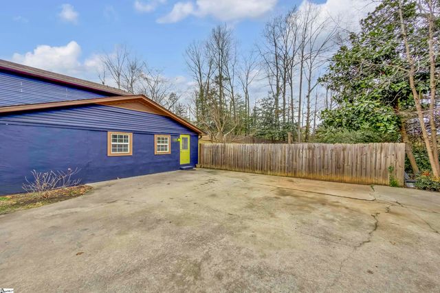 6 Devonshire Lane, Greenville, SC 29617