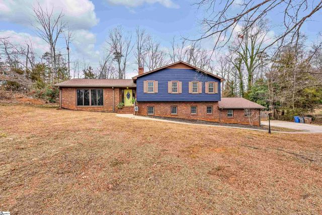 6 Devonshire Lane, Greenville, SC 29617