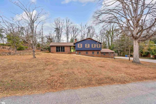 6 Devonshire Lane, Greenville, SC 29617