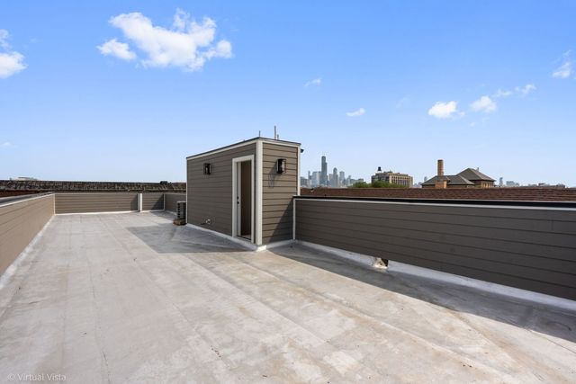 1635 W 21st Place 2, Chicago, IL 60608