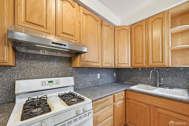 112 Ellington Avenue, San Francisco, CA 94112