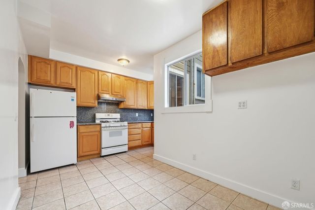 112 Ellington Avenue, San Francisco, CA 94112