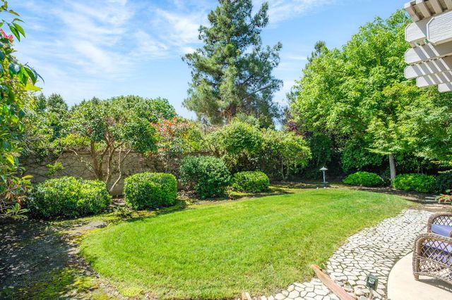 1795 E Turnberry Avenue, Fresno, CA 93730