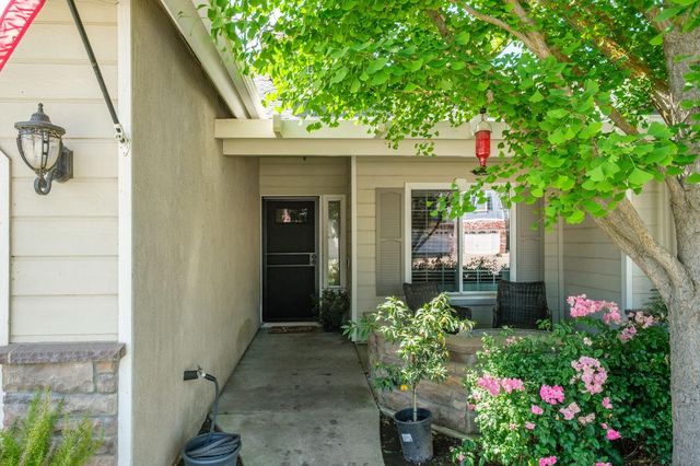 1795 E Turnberry Avenue, Fresno, CA 93730