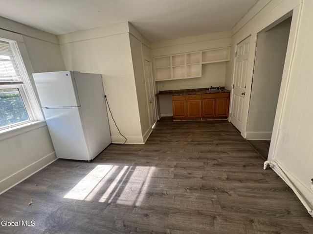 54 Alexander Street, Albany, NY 12202