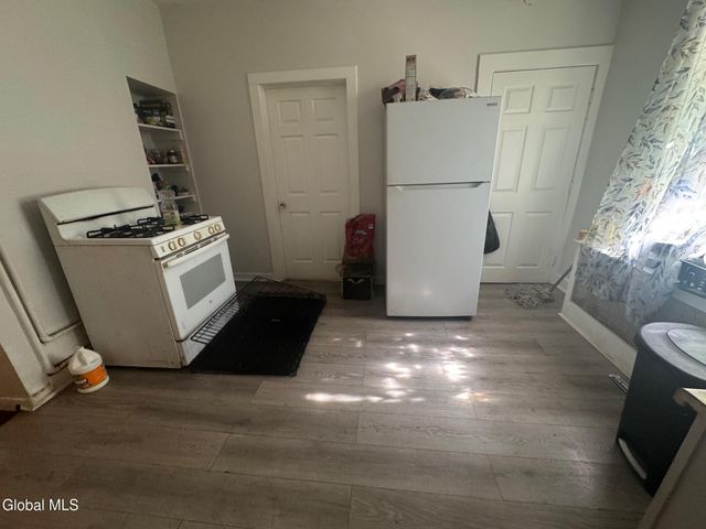 54 Alexander Street, Albany, NY 12202