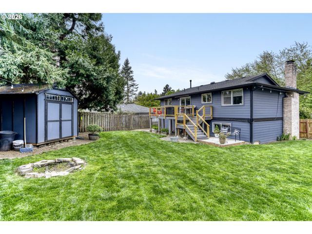 9244 Sw BLAKE St, Tualatin, OR 97062