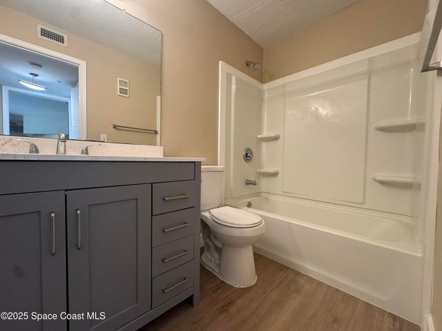 7667 N Wickham Road 1013, Melbourne, FL 32940