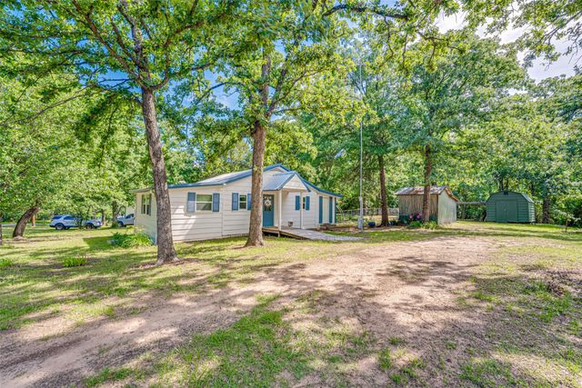 1013 Whispering Springs Drive, Tool, TX 75143