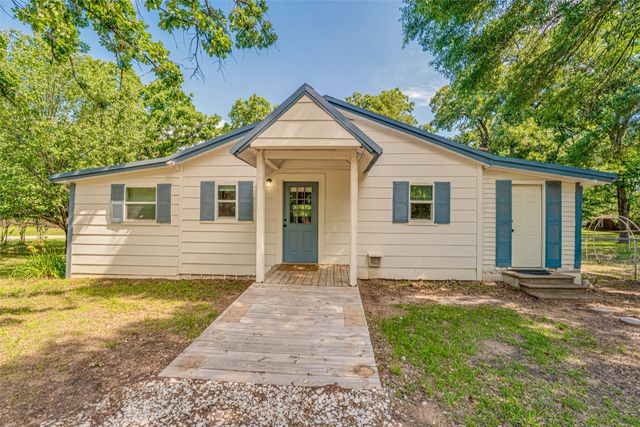 1013 Whispering Springs Drive, Tool, TX 75143