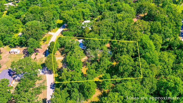 1013 Whispering Springs Drive, Tool, TX 75143
