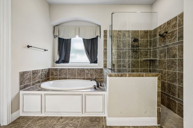 403 Clear Creek Drive, Mansfield, TX 76063