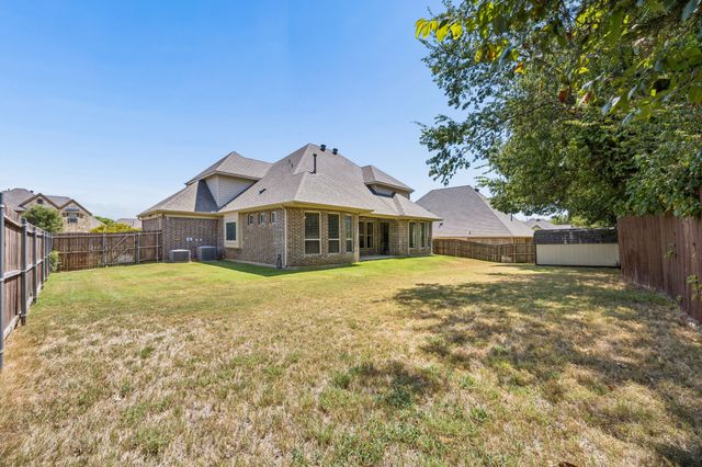403 Clear Creek Drive, Mansfield, TX 76063