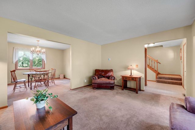 14246 Dearborn Path, Rosemount, MN 55068