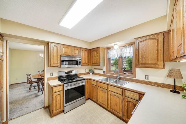 14246 Dearborn Path, Rosemount, MN 55068