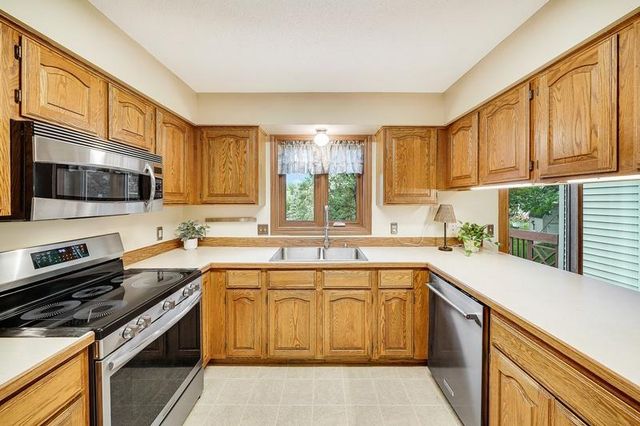 14246 Dearborn Path, Rosemount, MN 55068