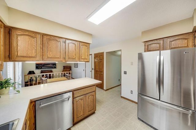 14246 Dearborn Path, Rosemount, MN 55068