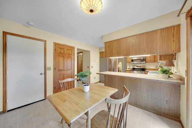 14246 Dearborn Path, Rosemount, MN 55068