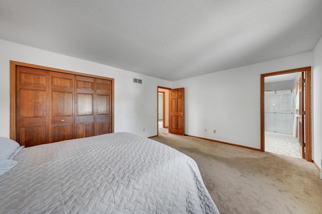 14246 Dearborn Path, Rosemount, MN 55068
