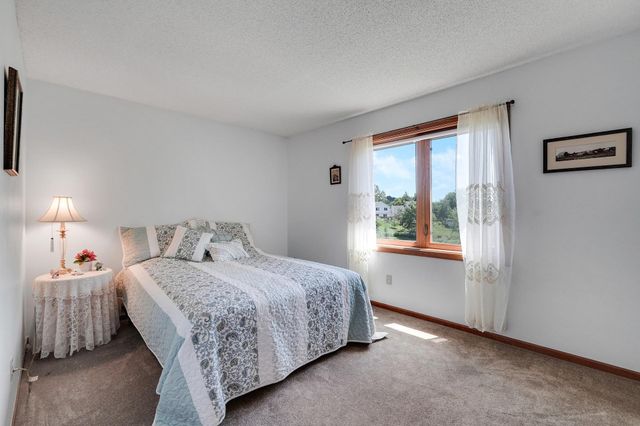 14246 Dearborn Path, Rosemount, MN 55068