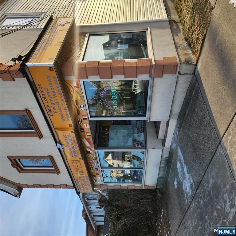 186 Maple Avenue 1, Wallington, NJ 07057