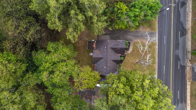 104 N Moore Road, Chattanooga, TN 37411