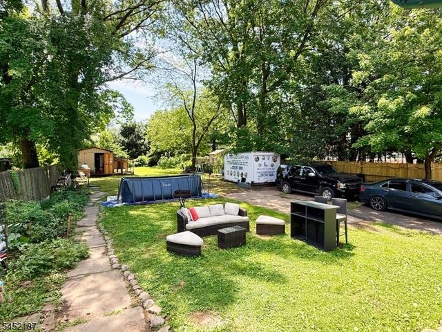 156 E 8Th Ave, Roselle Boro, NJ 07203