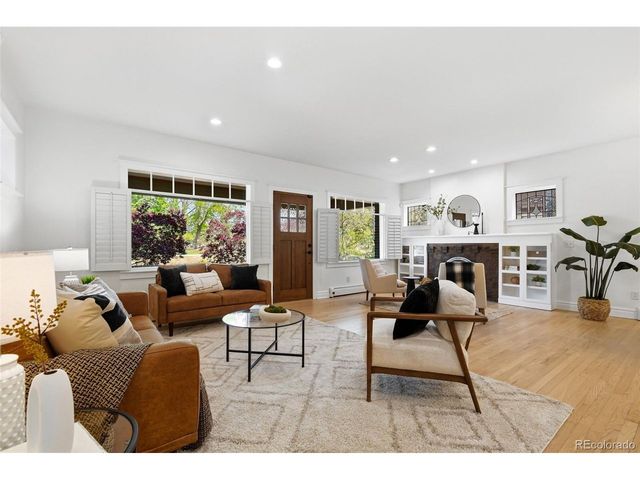 915 S Downing St, Denver, CO 80209