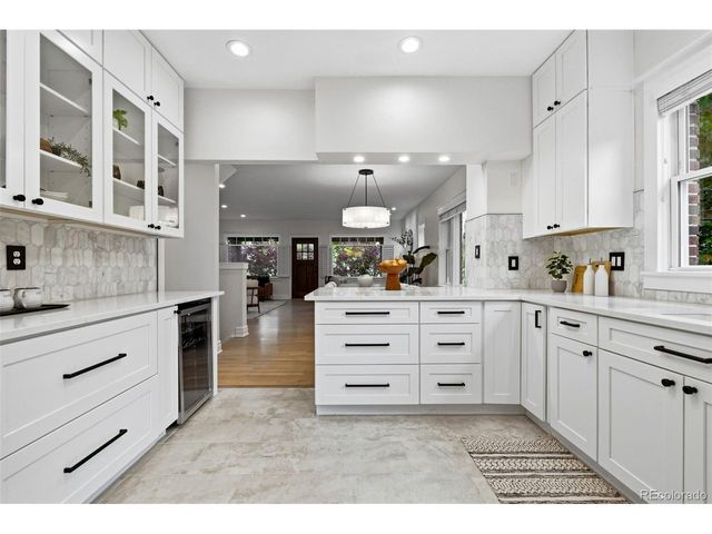 915 S Downing St, Denver, CO 80209