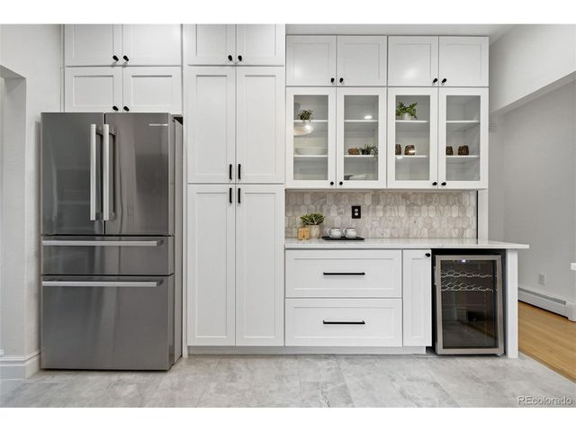 915 S Downing St, Denver, CO 80209