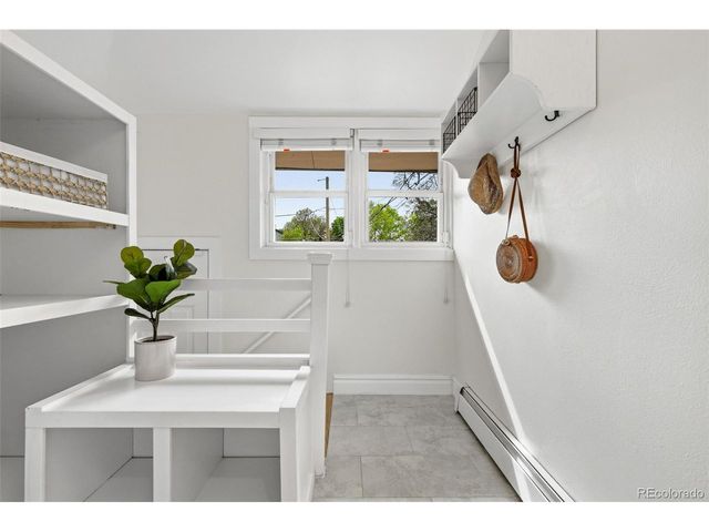 915 S Downing St, Denver, CO 80209