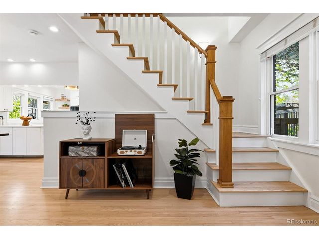 915 S Downing St, Denver, CO 80209