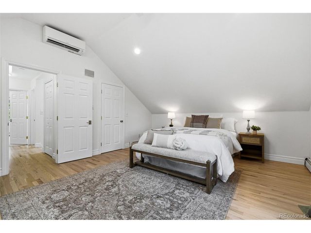 915 S Downing St, Denver, CO 80209