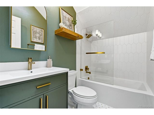 915 S Downing St, Denver, CO 80209