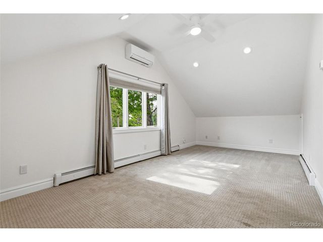 915 S Downing St, Denver, CO 80209