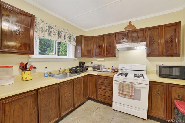 108 Union Avenue, Peekskill, NY 10566