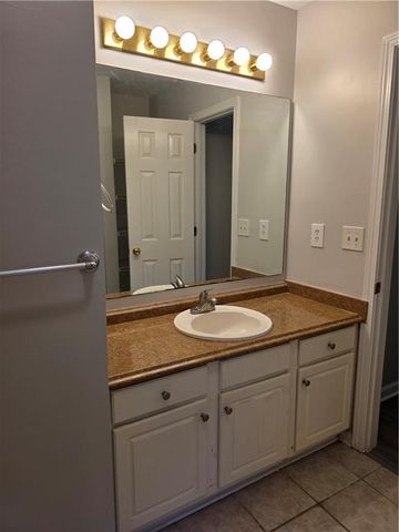 205 Hayward Lane, Lawrenceville, GA 30044